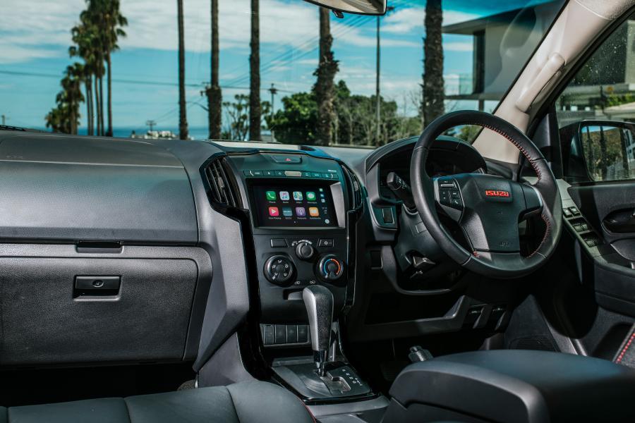 Торпедо Isuzu D-Max X-Rider Double Cab 2018 года  (ZA) (фото 13 из 32)